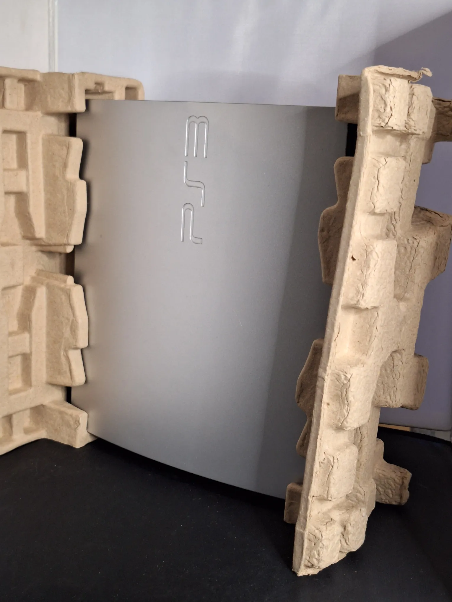 PlayStation 3 Slim Satin Silver 320GB (+ Extra Controller) Limited Edition Refurbished - Afbeelding 7