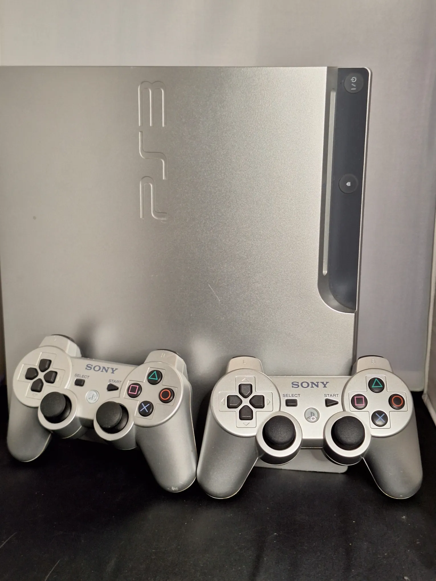 PlayStation 3 Slim Satin Silver 320GB (+ Extra Controller) Limited Edition Refurbished - Afbeelding 10
